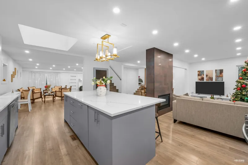 1249 DORAN ROAD - photo 1 of 25