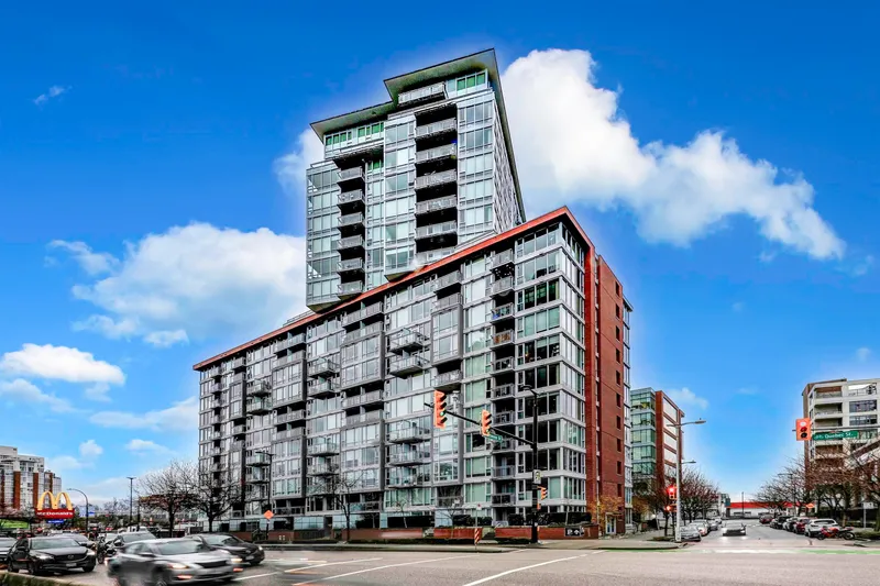 311 1618 QUEBEC STREET - photo 1 of 25