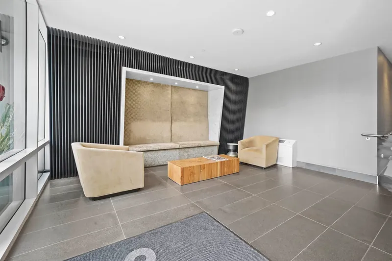 311 1618 QUEBEC STREET - photo 3 of 25