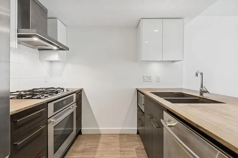 816 1618 QUEBEC STREET - photo 4 of 25