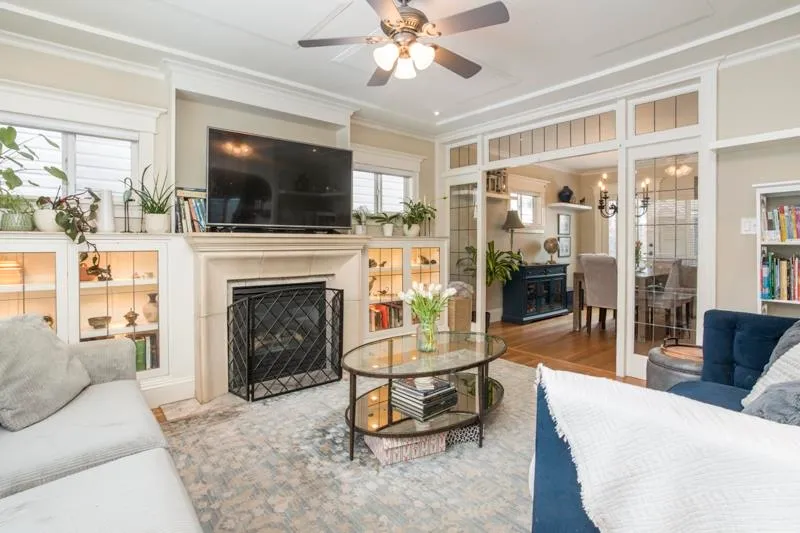 1112 FOURTH AVENUE - photo 1 of 25