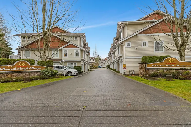 18 12110 75A AVENUE - photo 1 of 25