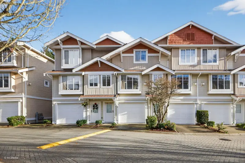 18 12110 75A AVENUE - photo 3 of 25