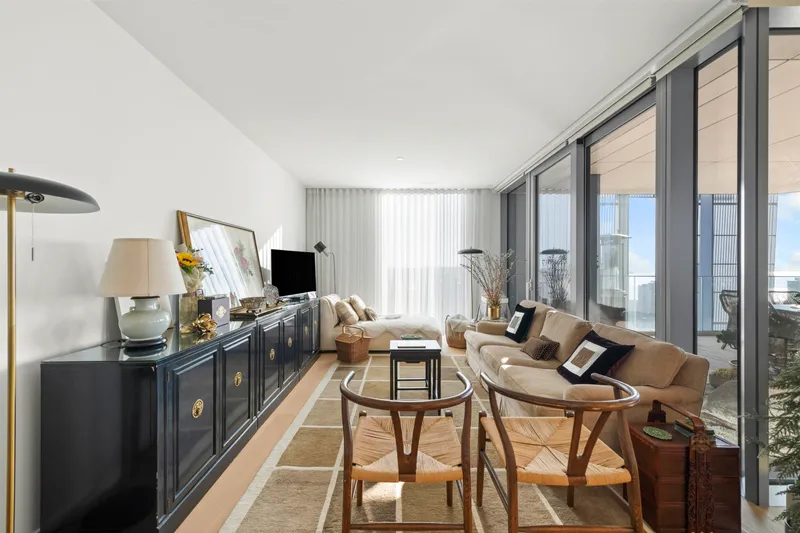 3004 1568 ALBERNI STREET - photo 1 of 25