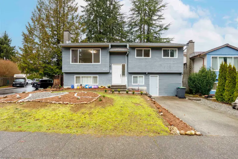 3213 SALT SPRING AVENUE - photo 1 of 25