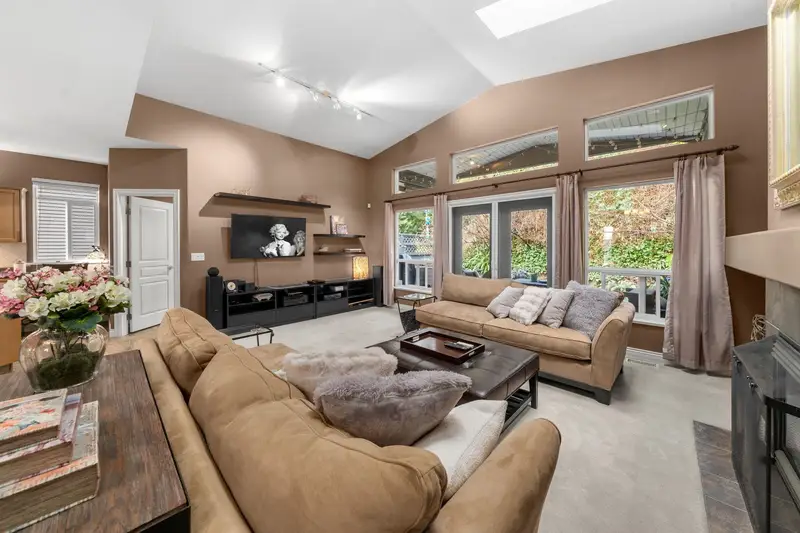 6 11442 BEST STREET - photo 3 of 25