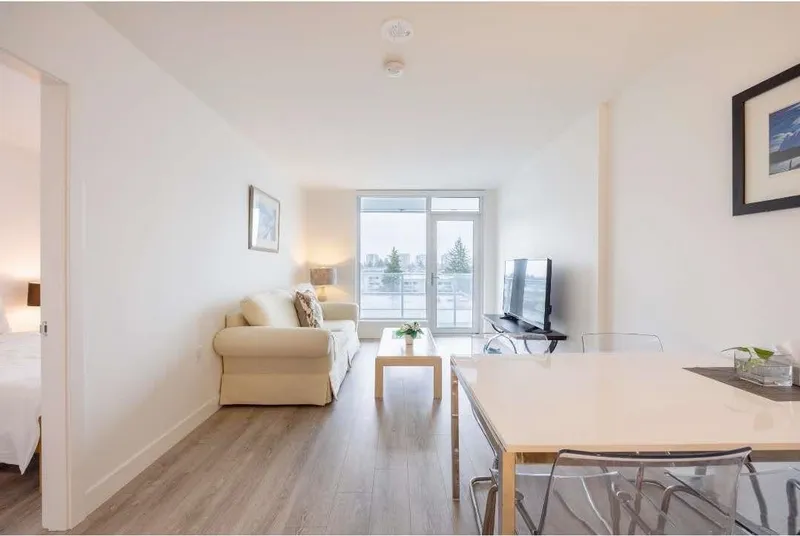 620 6328 NO. 3 ROAD - photo 4 of 15