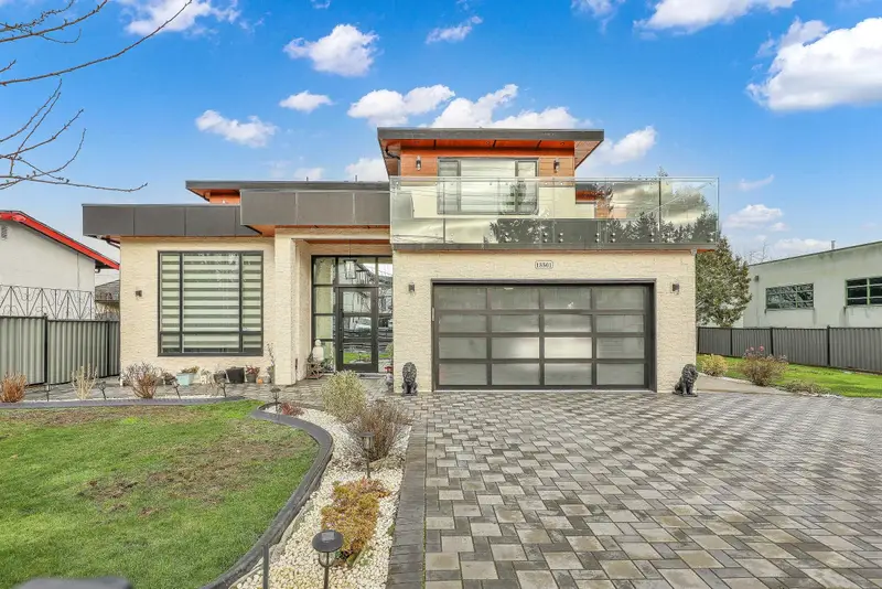 13561 79A AVENUE - photo 2 of 25