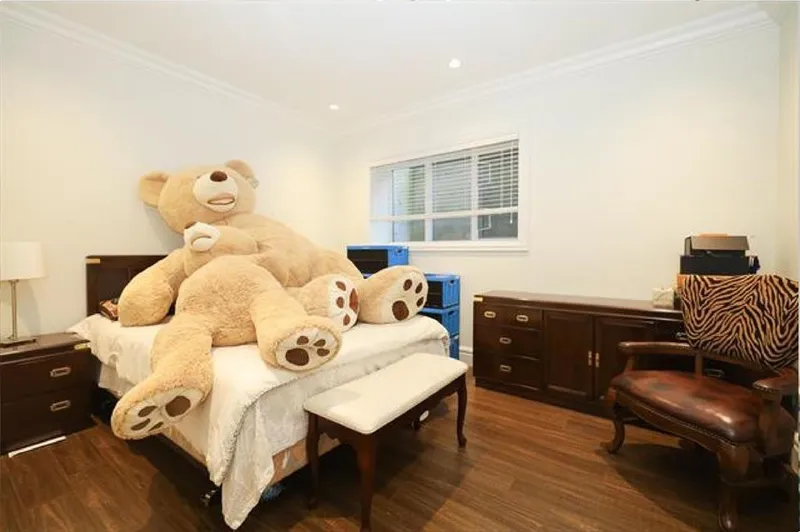 875 W 38TH AVENUE - photo 4 of 7