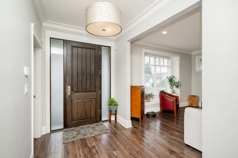 374 SIMPSON STREET - photo 2 of 25