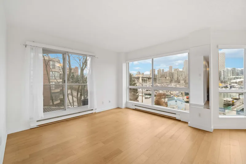 406 1510 W 1ST AVENUE - photo 2 of 19