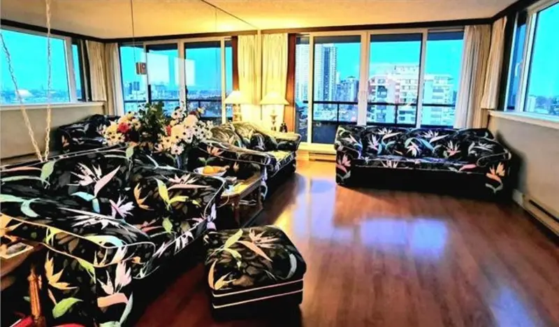 2007 3980 CARRIGAN COURT - photo 3 of 20