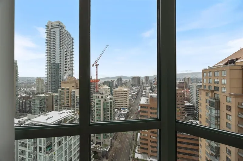 2701 1188 HOWE STREET - photo 4 of 25