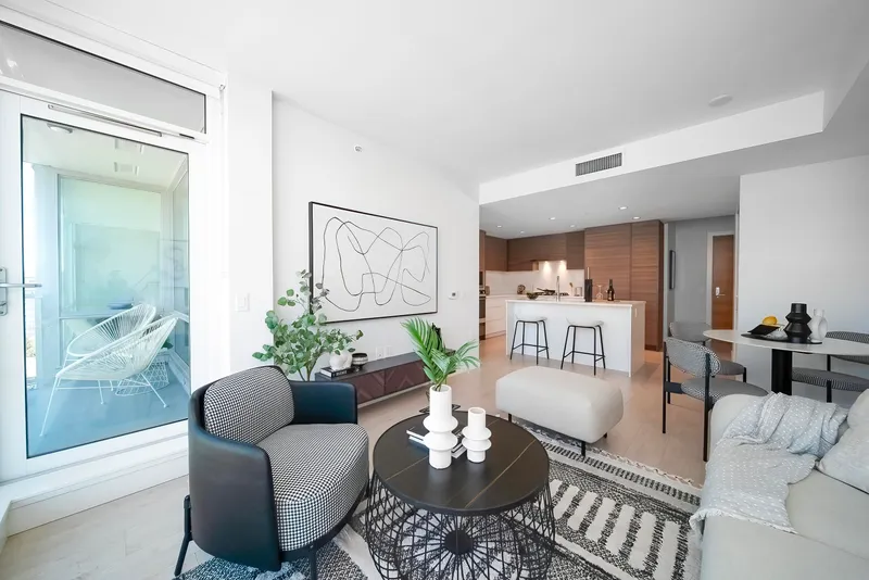 1106 6833 BUSWELL STREET - photo 3 of 25