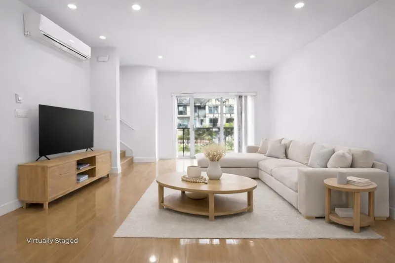 89 9680 ALEXANDRA ROAD - photo 3 of 25