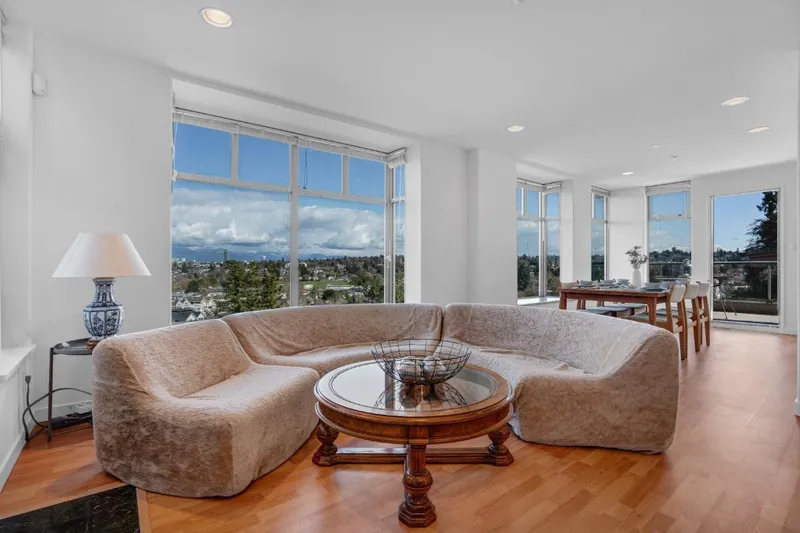 2856 W KING EDWARD AVENUE - photo 2 of 25