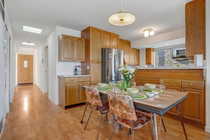 2856 W KING EDWARD AVENUE - photo 4 of 25