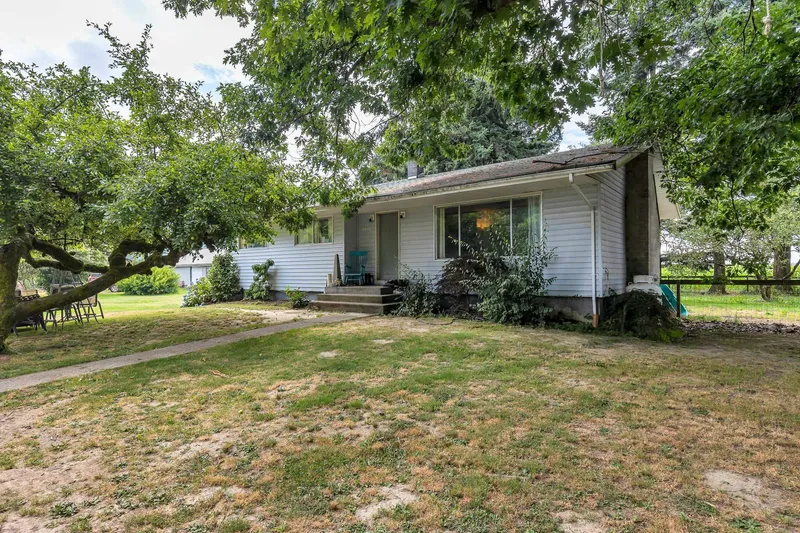 8591 HOWELL ROAD - photo 3 of 25