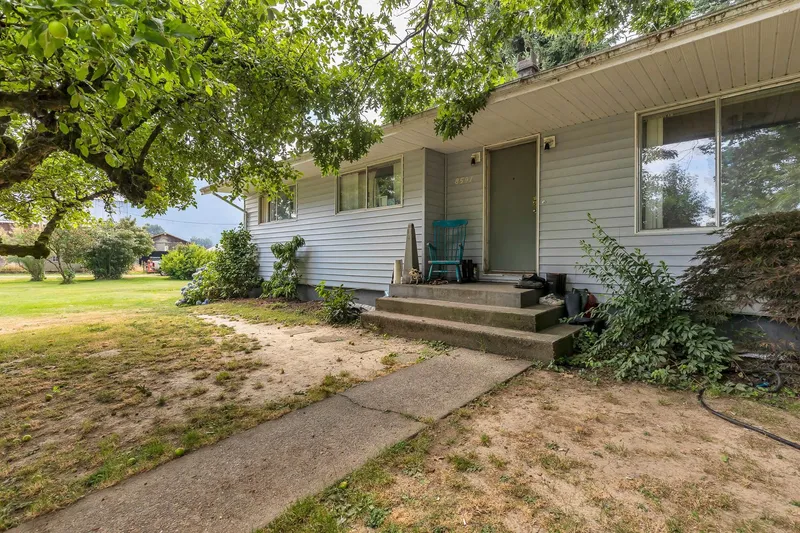 8591 HOWELL ROAD - photo 4 of 25