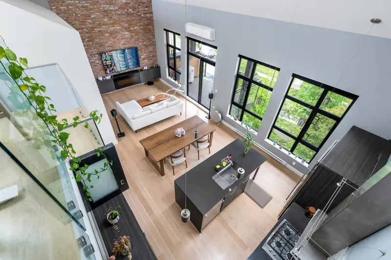 402 220 SALTER STREET - photo 1 of 25