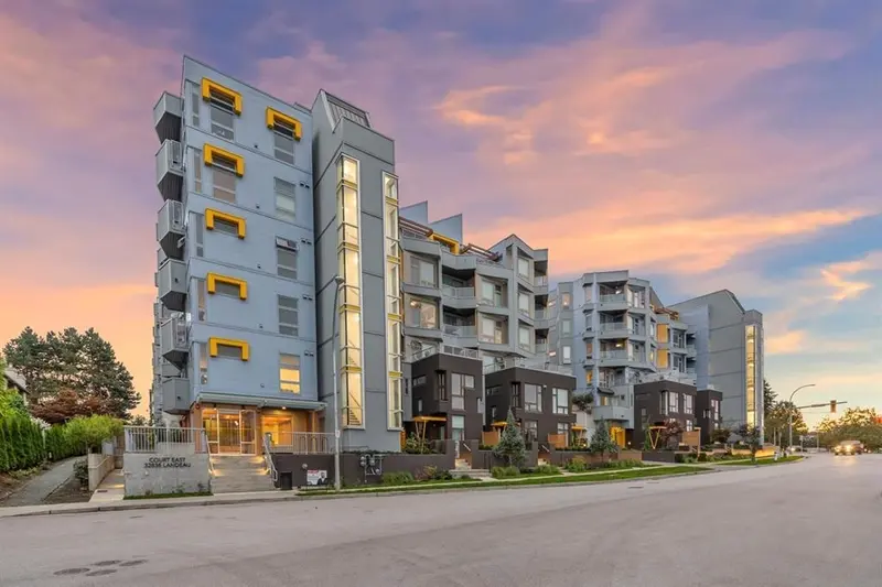 410 32828 LANDEAU PLACE - photo 1 of 11