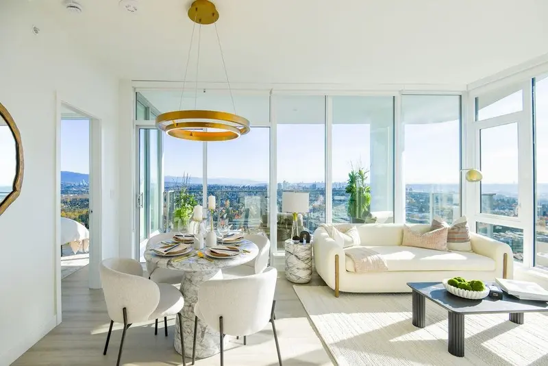 2206 4988 BENNETT STREET - photo 4 of 15