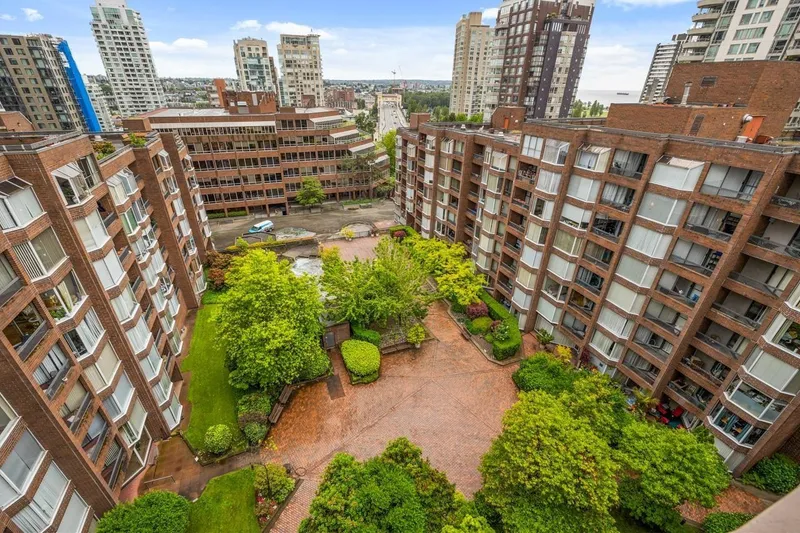 707 950 DRAKE STREET - photo 2 of 2