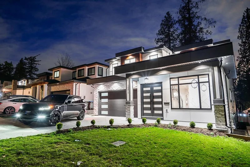 10671 127A STREET - photo 2 of 25