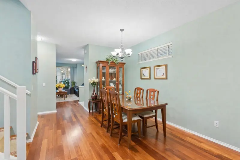 32 15868 85 AVENUE - photo 3 of 23