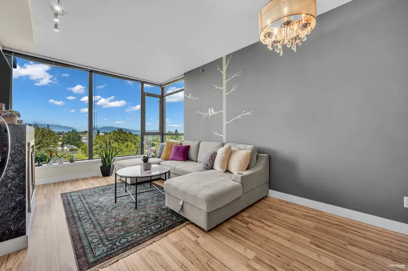 1606 7088 18TH AVENUE - photo 4 of 25