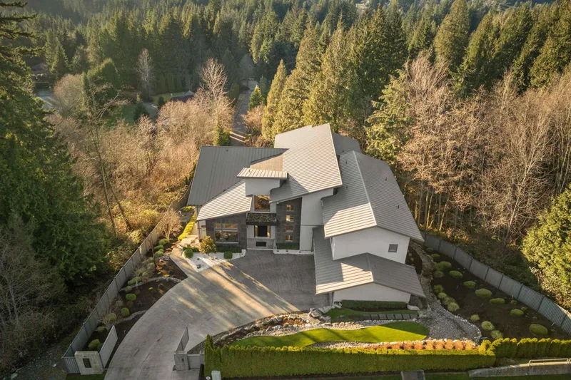 205 KINSEY DRIVE - photo 3 of 25