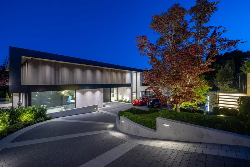 690 KNOCKMAROON ROAD - photo 1 of 25