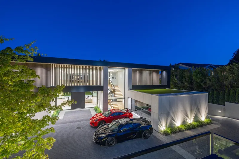 690 KNOCKMAROON ROAD - photo 3 of 25