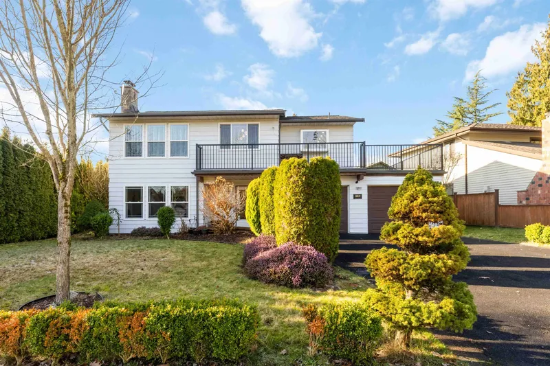 9113 145A STREET - photo 1 of 25