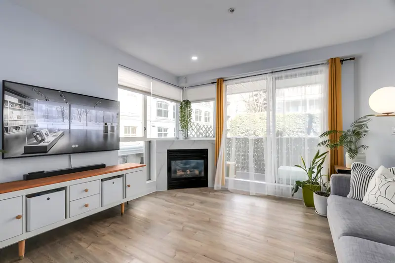 302 122 E 3RD STREET - photo 2 of 16