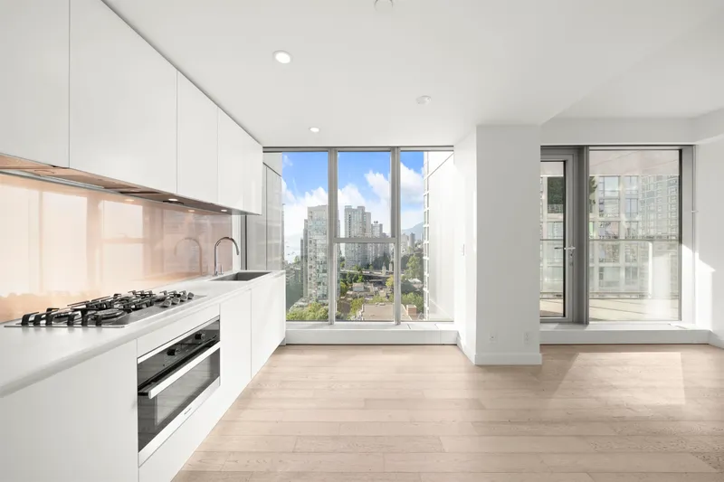 1907 1480 HOWE STREET - photo 3 of 25