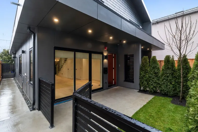 1 2539 GRANT STREET - photo 2 of 25