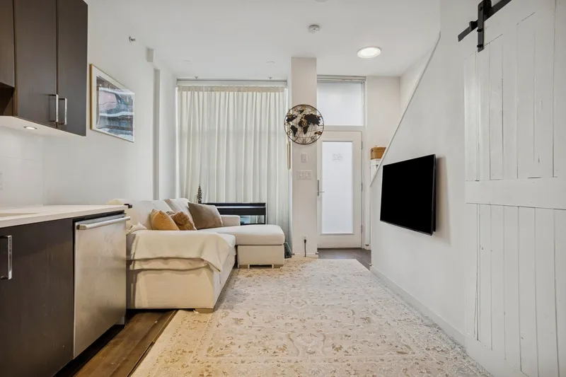 62 W 1ST AVENUE - photo 3 of 25