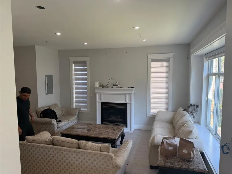 2681 E 41ST STREET - photo 3 of 17