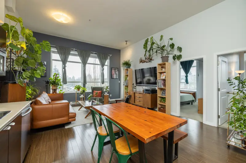 408 10788 139 STREET - photo 1 of 25