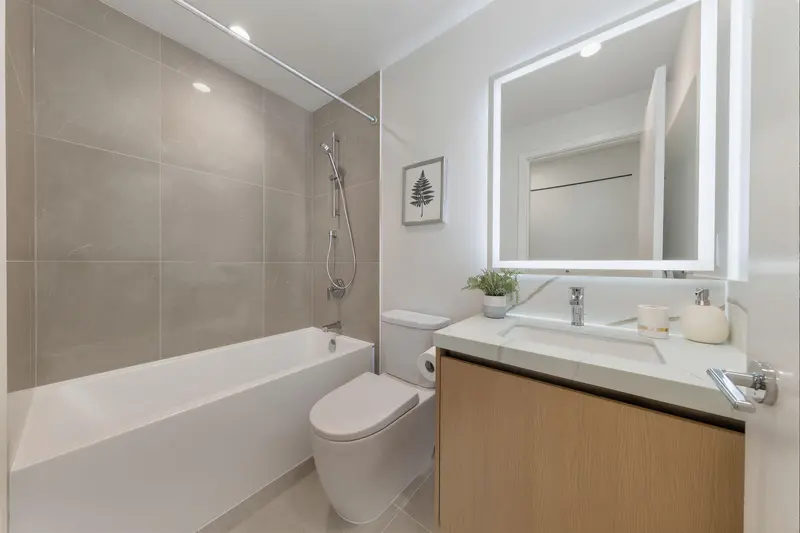 1501 1475 FOSTER STREET - photo 3 of 6