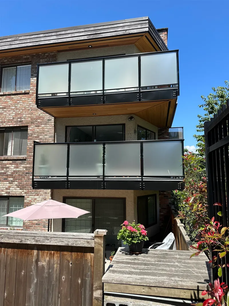 209 930 E 7TH AVENUE - photo 1 of 20