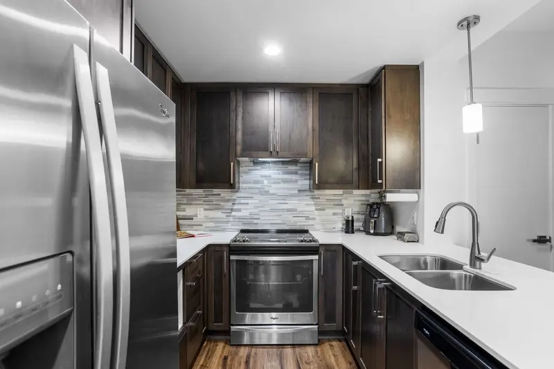 311 2465 WILSON AVENUE - photo 4 of 25