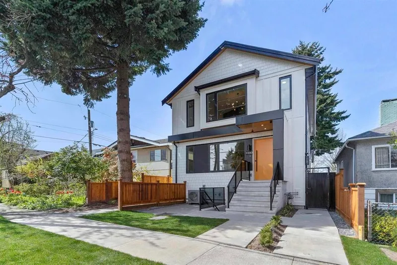 2 1243 NOOTKA STREET - photo 2 of 25