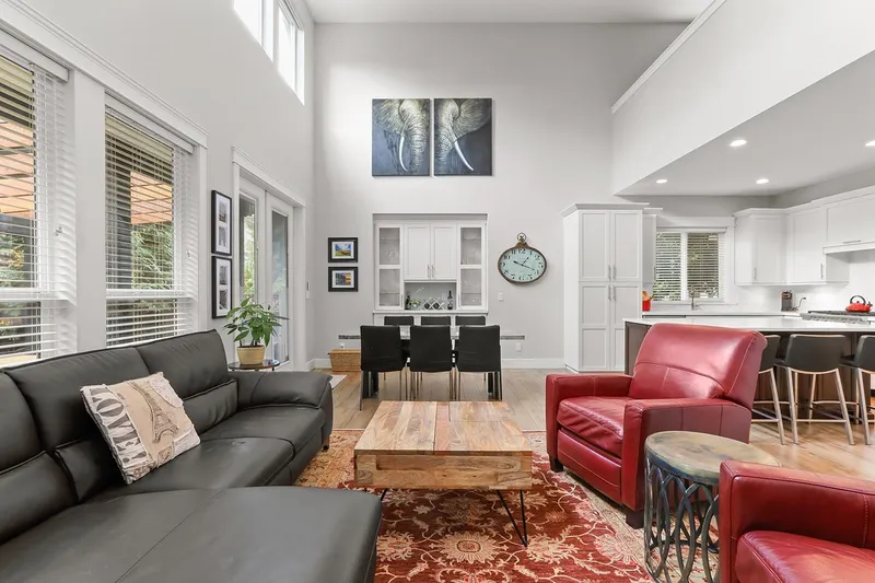 14 7891 211 STREET - photo 3 of 25