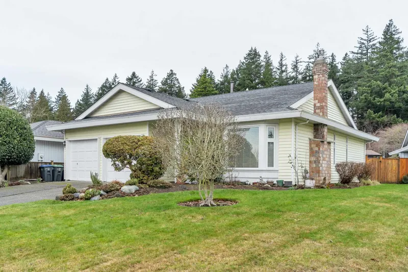 14243 19A AVENUE - photo 1 of 25