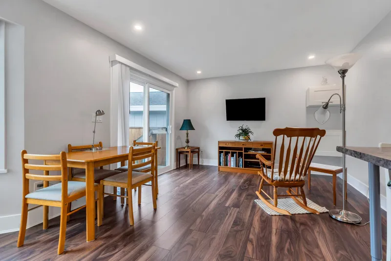 14243 19A AVENUE - photo 4 of 25