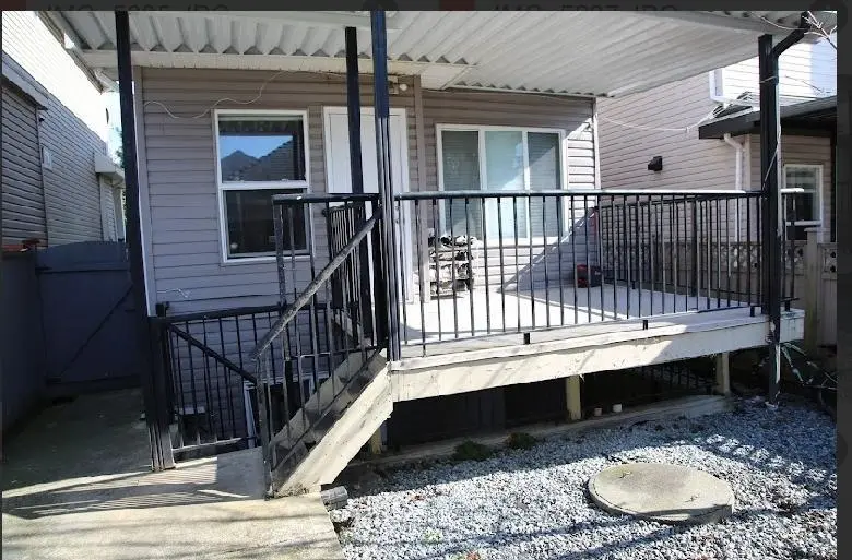 6911 144A STREET - photo 1 of 25