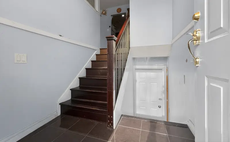 12959 CARLUKE CRESCENT - photo 4 of 25