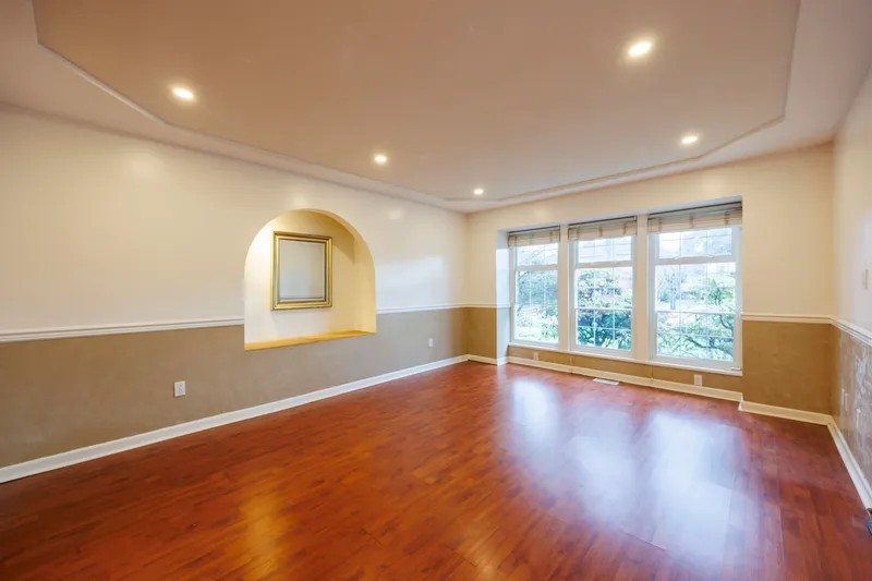 10333 167 STREET - photo 4 of 16